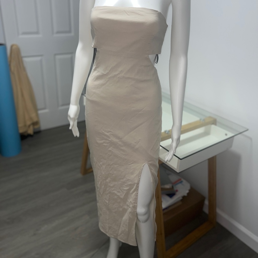 Strapless dress